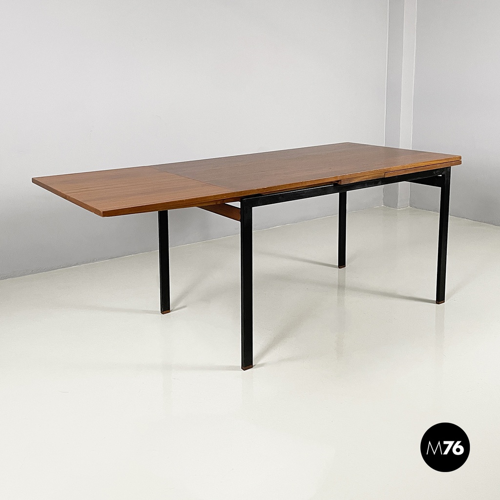 Italian mid-century modern Extendable dining table in wood and black metal 1960s