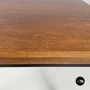 Italian mid-century modern Extendable dining table in wood and black metal 1960s