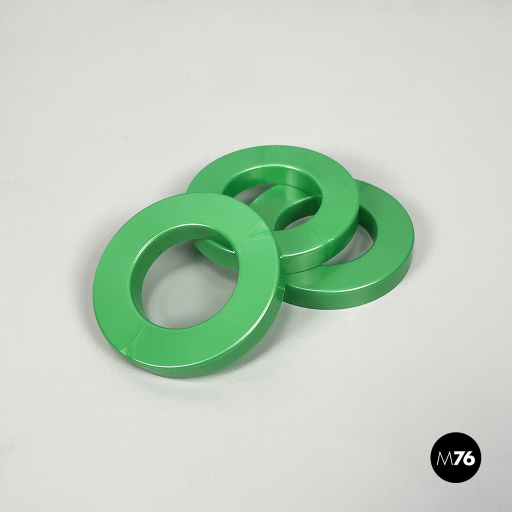 Italian modern green rings for perpetual wall calendar by Ring A Date, 2020s