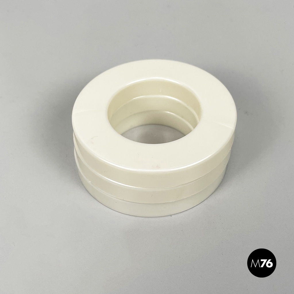 Italian modern white rings for perpetual wall calendar by Ring A Date, 2020s