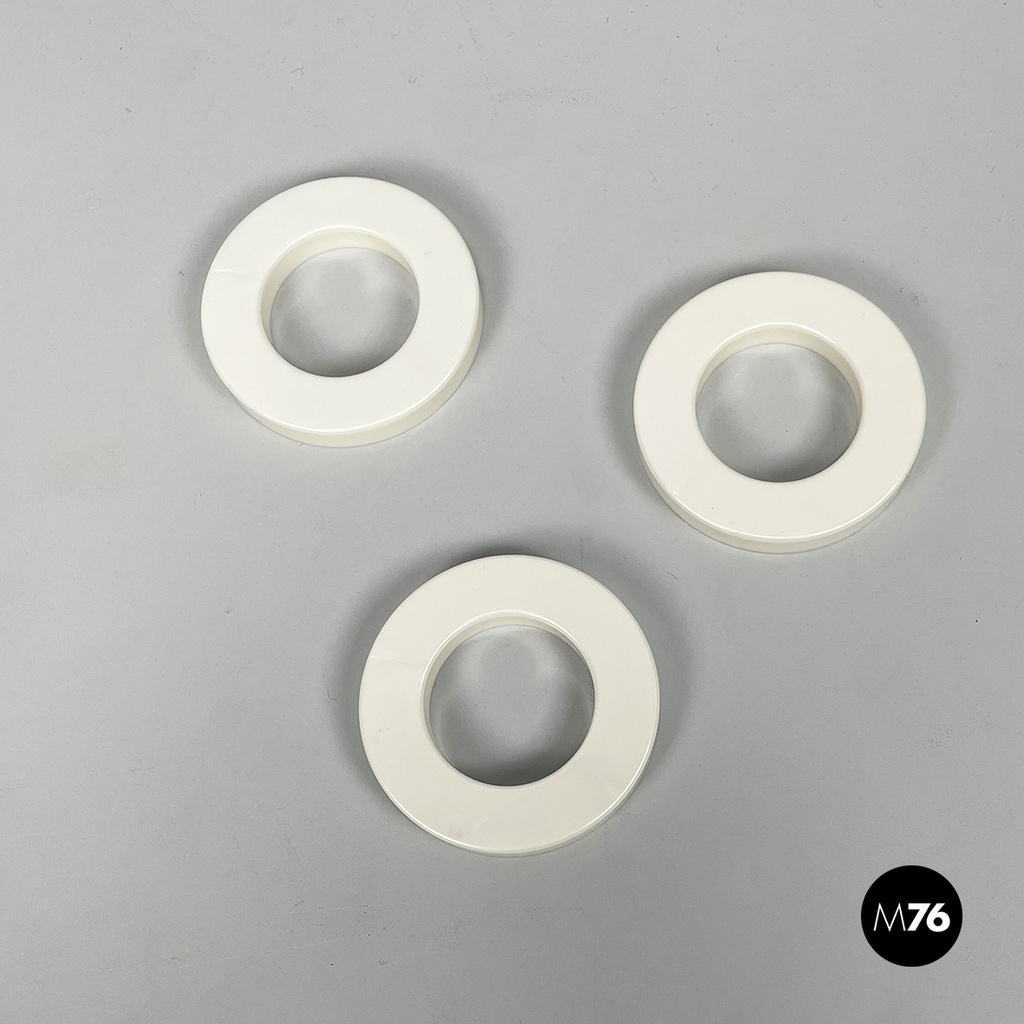 Italian modern white rings for perpetual wall calendar by Ring A Date, 2020s