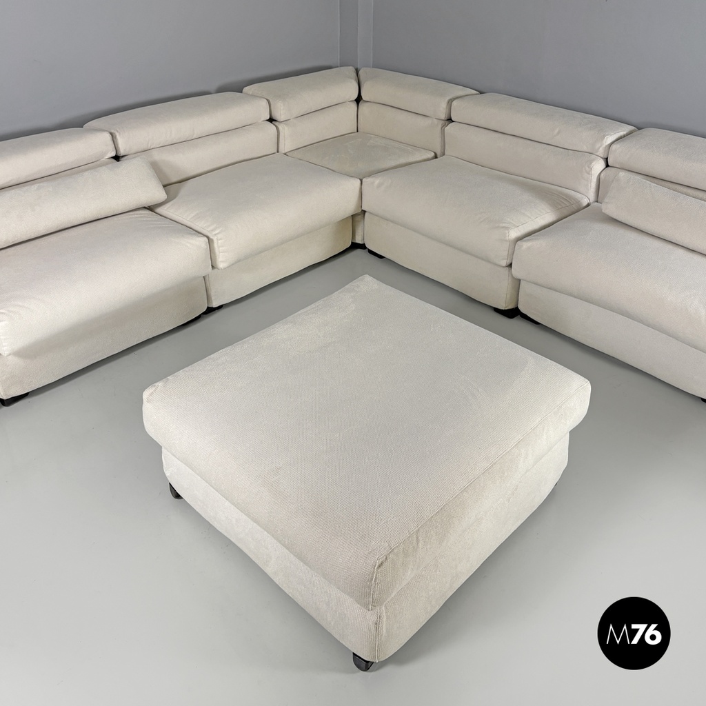 Italian modern modular white sofa Erasmo by Afra and Tobia Scarpa for B&B, 1970s