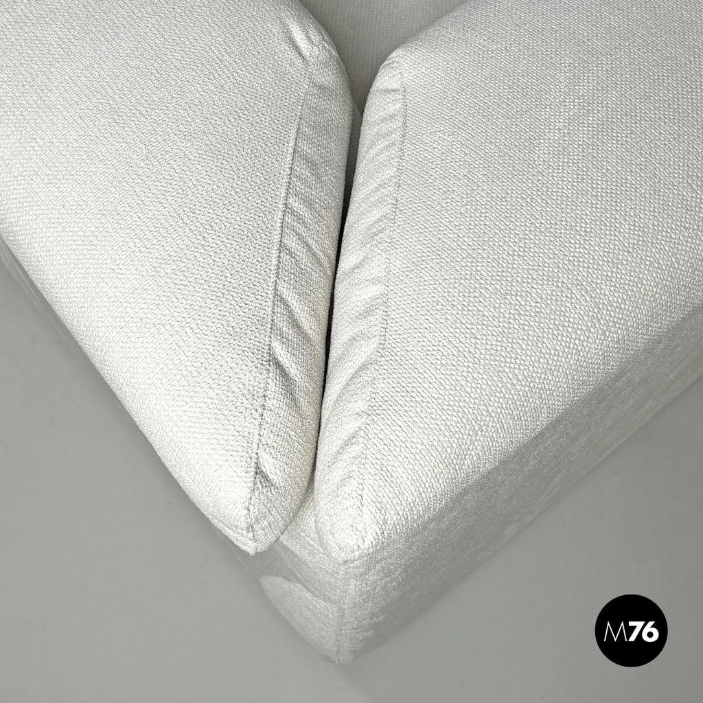 Italian modern modular white sofa Erasmo by Afra and Tobia Scarpa for B&B, 1970s