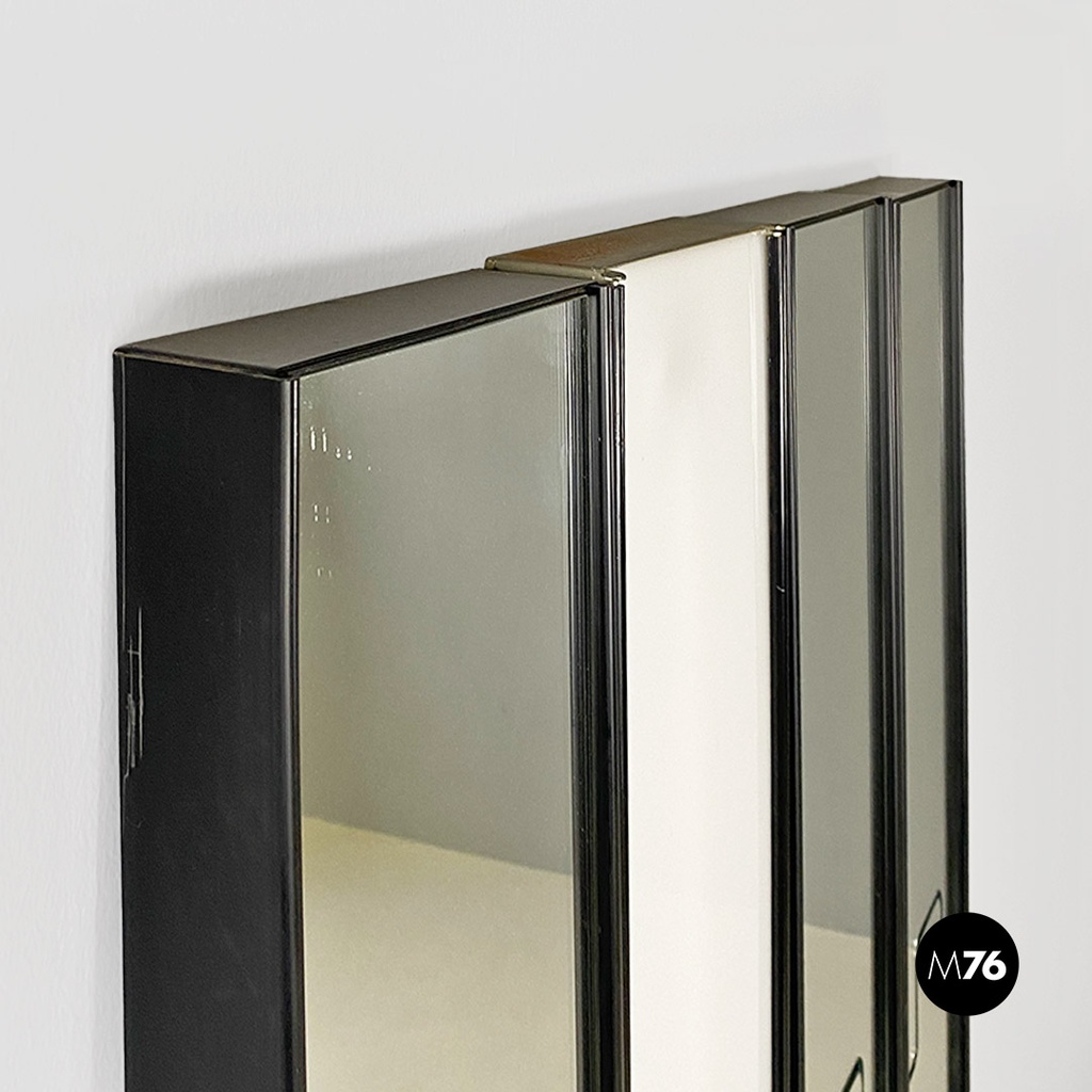 Italian modular Gronda wall mirrors and lamp, Luciano Bertoncini for Elco, 1970s