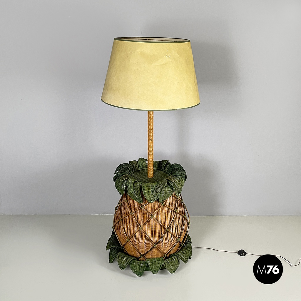 Italian modern Pineapple shape floor lamp in wicker, 1970s