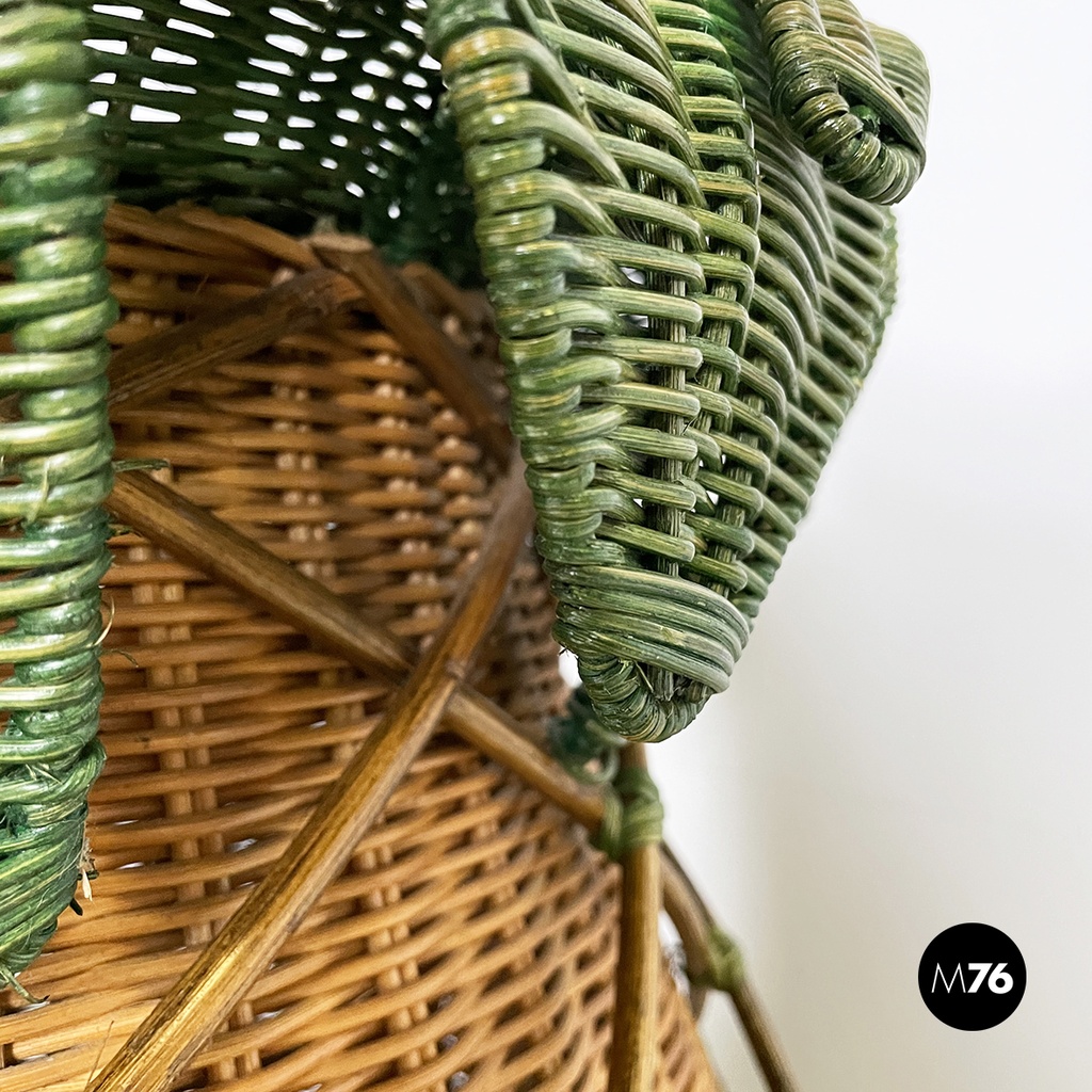 Italian modern Pineapple shape floor lamp in wicker, 1970s