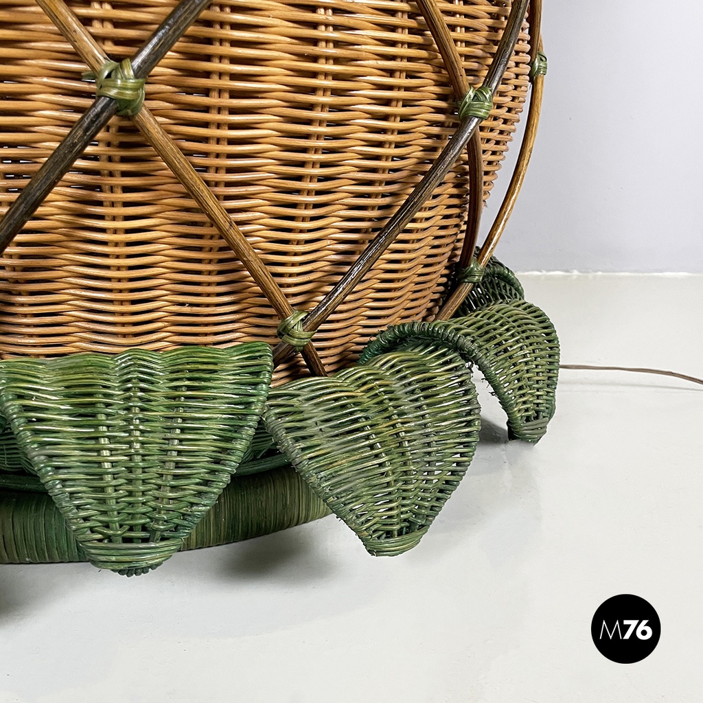 Italian modern Pineapple shape floor lamp in wicker, 1970s