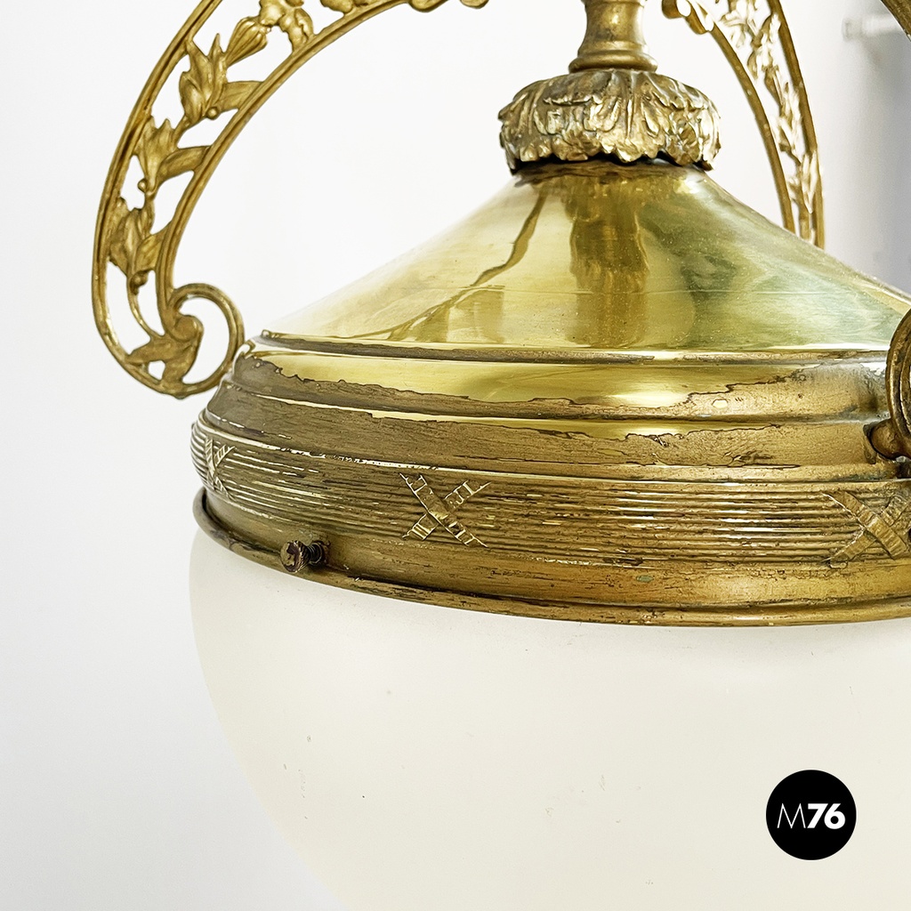 Italian liberty Chandelier in molded satin glass and brass, early 1900s