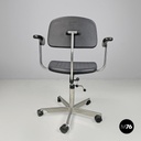 Danis modern black rubber and metal swivel office chairs by Fritz Hansen, 1980s