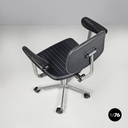 Danis modern black rubber and metal swivel office chairs by Fritz Hansen, 1980s
