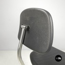 Danis modern black rubber and metal swivel office chairs by Fritz Hansen, 1980s