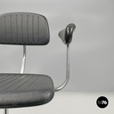 Danis modern black rubber and metal swivel office chairs by Fritz Hansen, 1980s