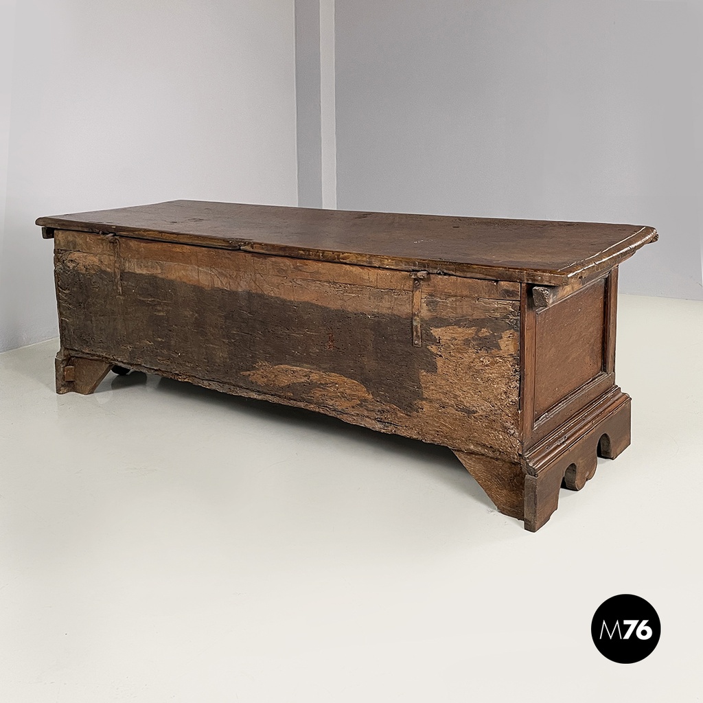 Italian antique rectangular chest with folding top in poplar wood, 1600s