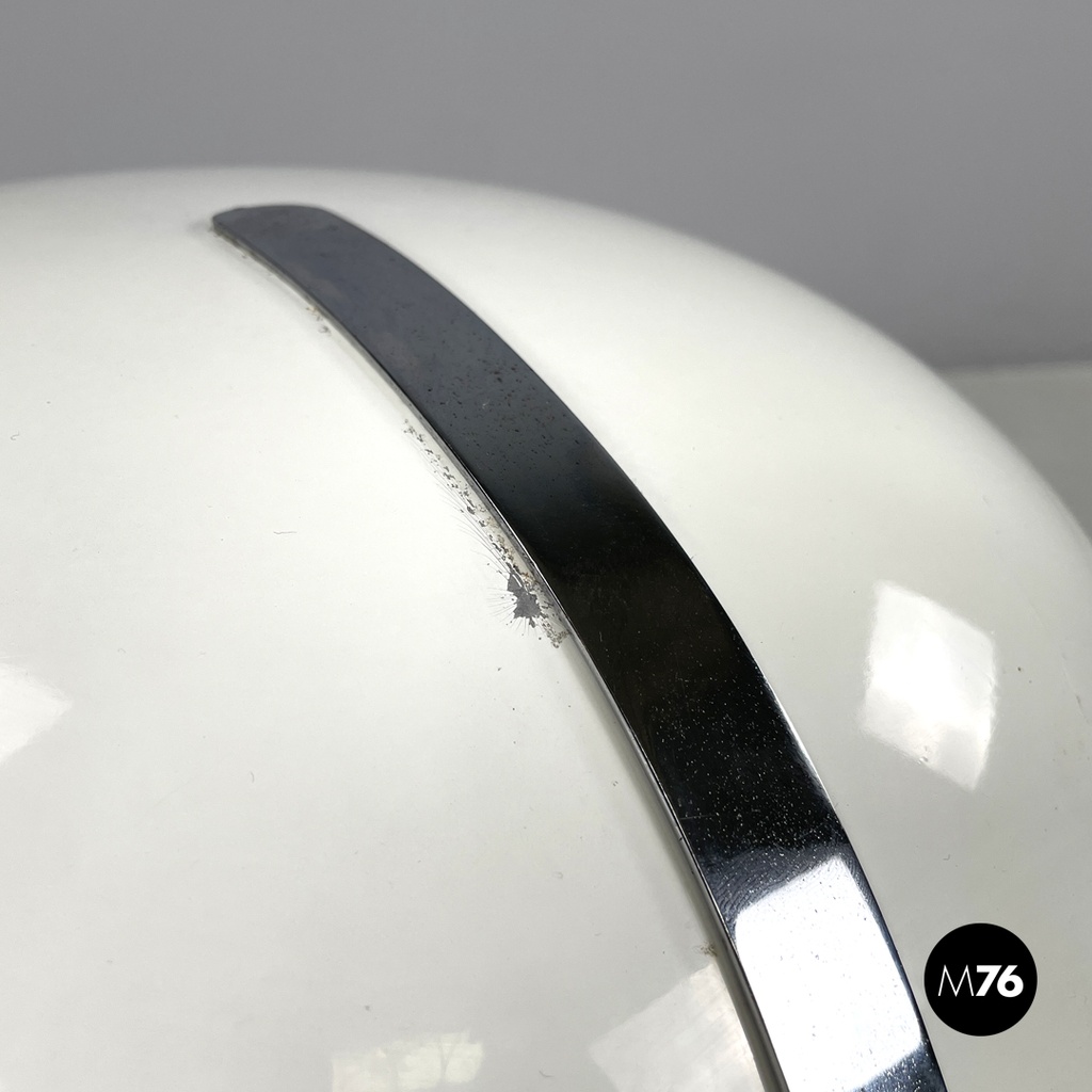 Italian modern round base white metal table lamp with silver accents, 1970s