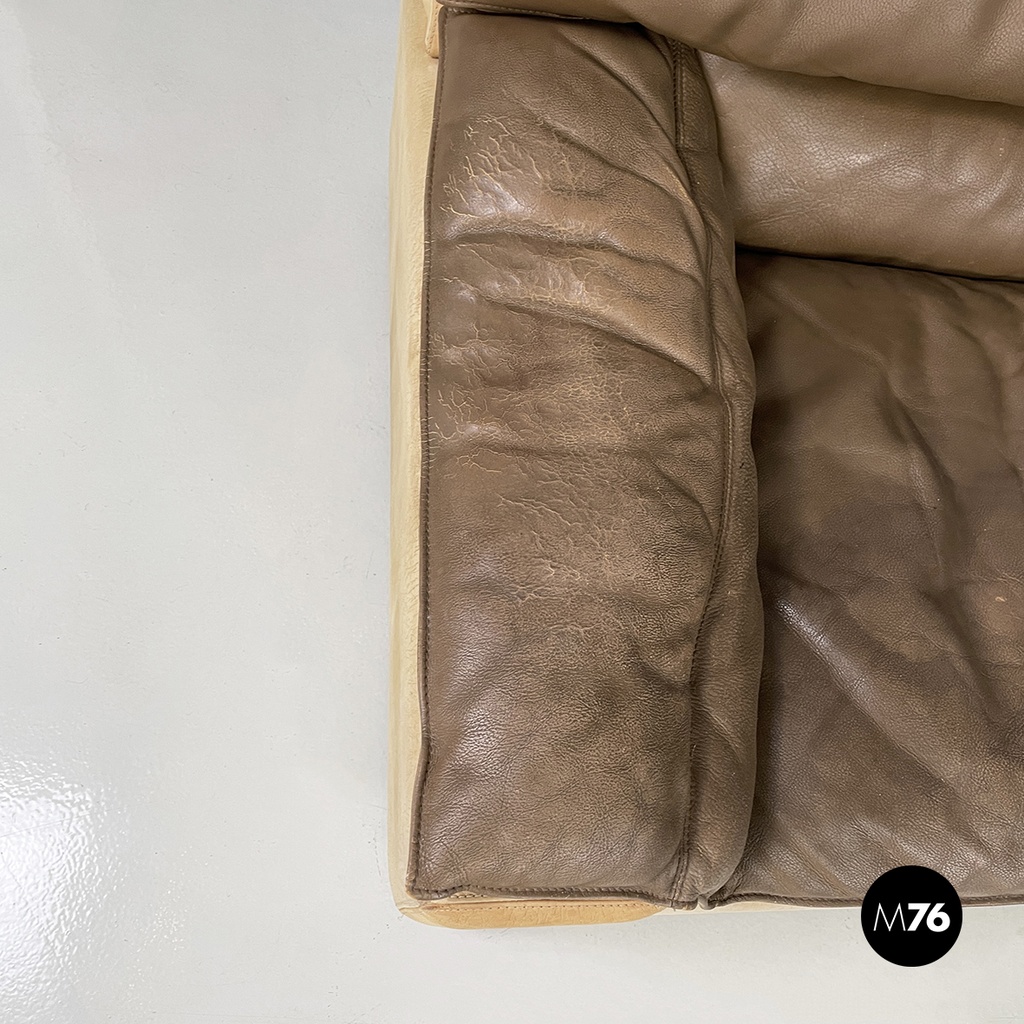 Italian modern brown leather sofa Bogo Carlo Bartoli Rossi for Albizzate, 1970s
