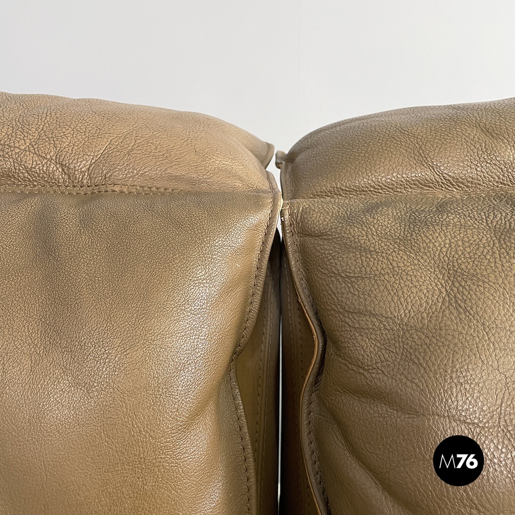 Italian modern brown leather sofa Bogo Carlo Bartoli Rossi for Albizzate, 1970s