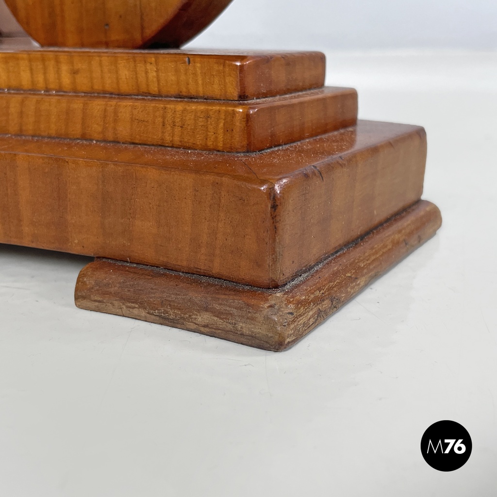 Italian Biedermeier style wooden round pedestals or columns, early 1800s