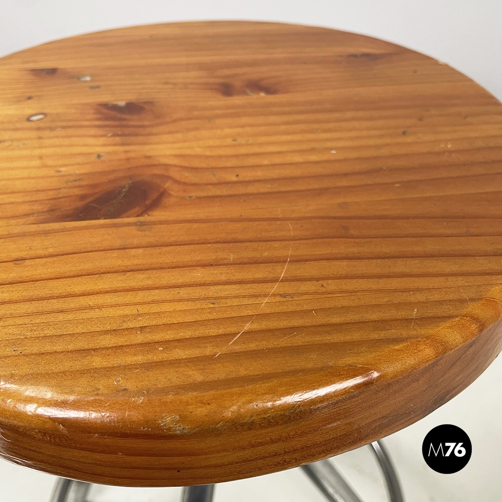 Italian mid-century modern round table stool in metal and wood, 1960s