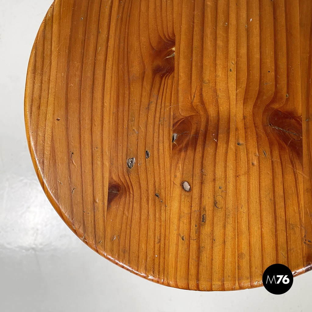 Italian mid-century modern round table stool in metal and wood, 1960s