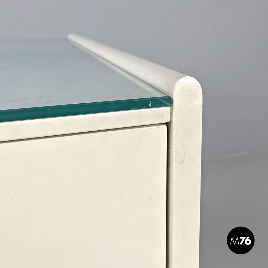 Italian post-modern white wood chest of drawers with black plastic handles 1980s