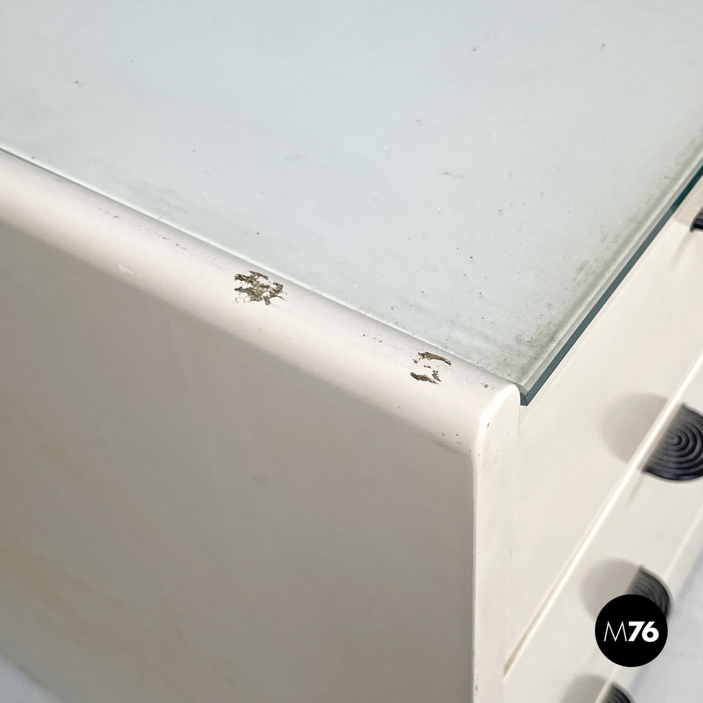 Italian post-modern white wood chest of drawers with black plastic handles 1980s