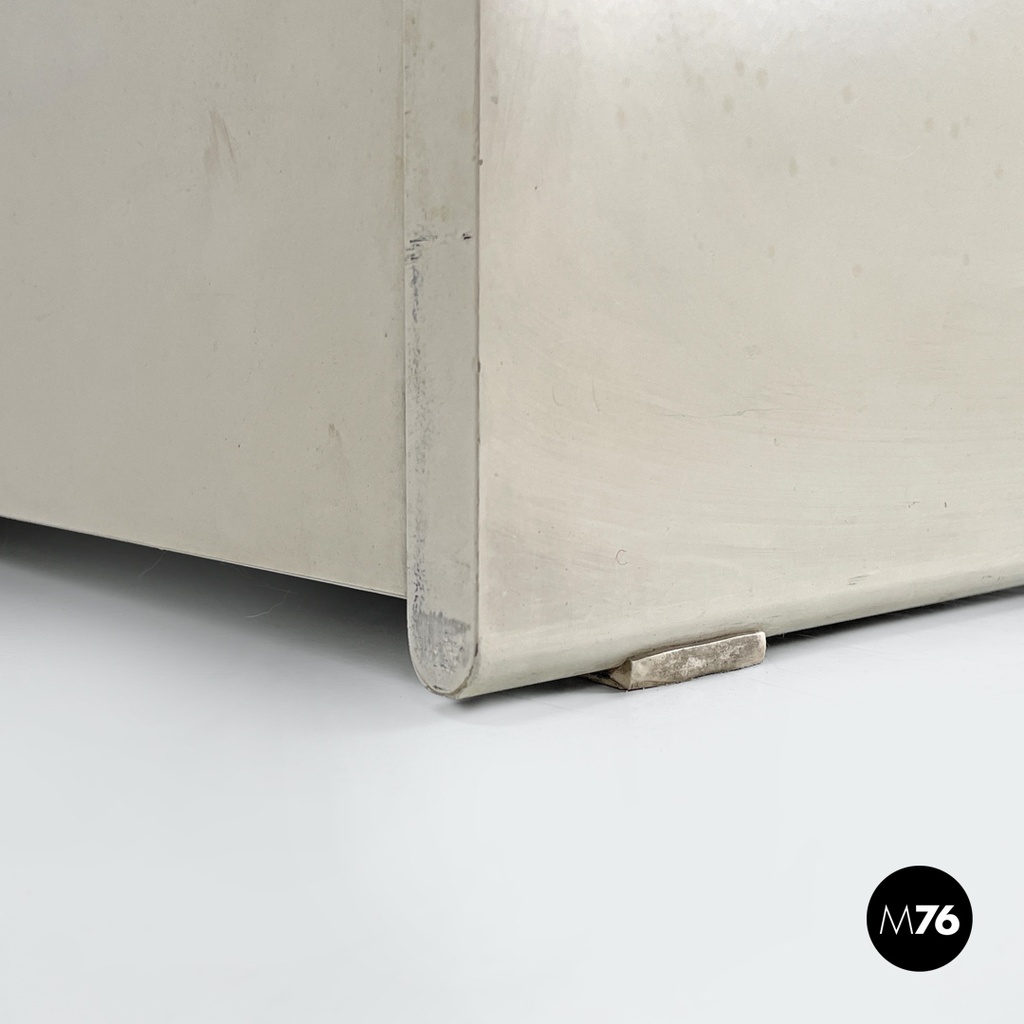 Italian post-modern white wood chest of drawers with black plastic handles 1980s