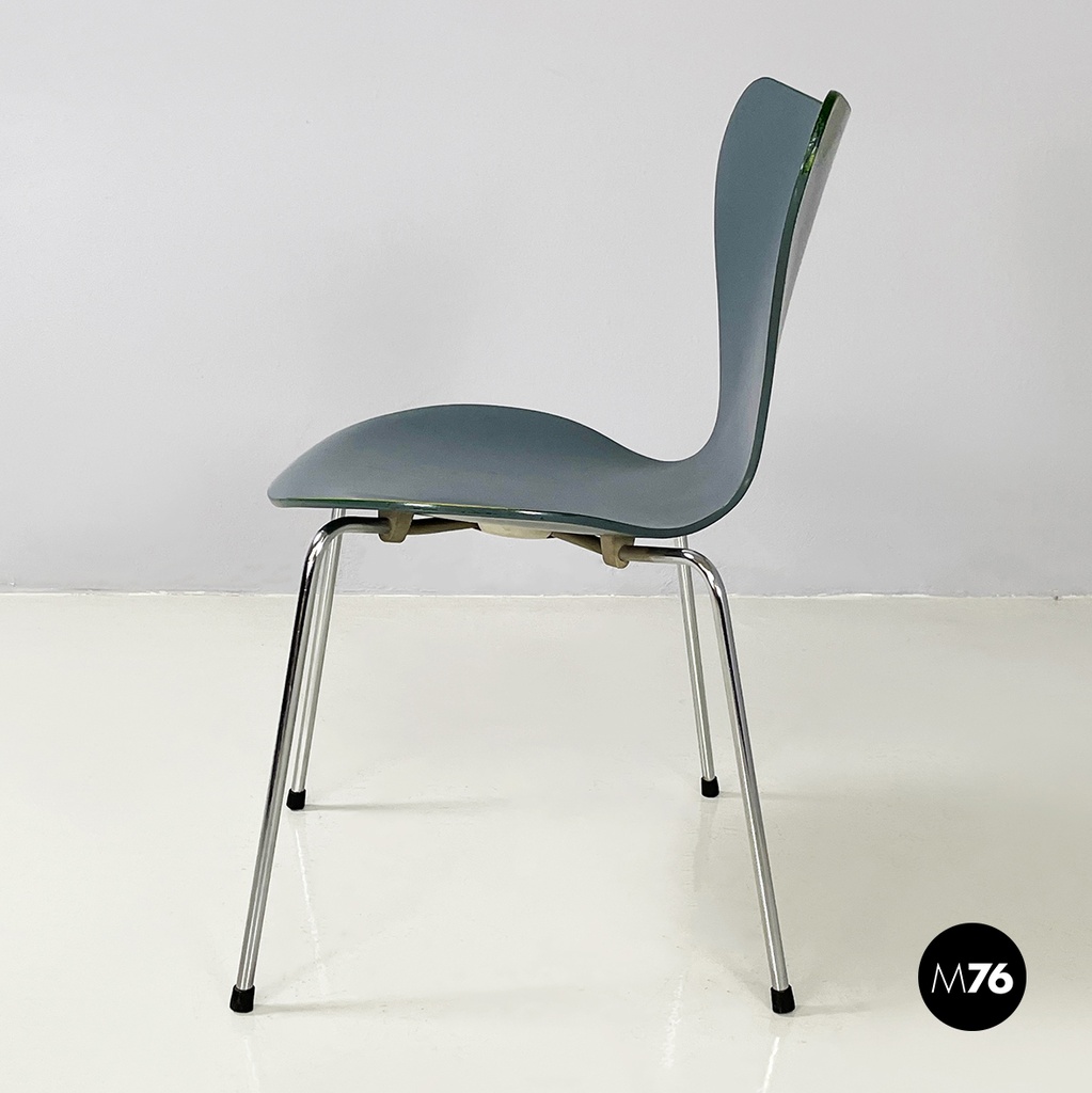 Denmark modern Chair 3107 by Arne Jacobsen for Fritz Hansen, 1980