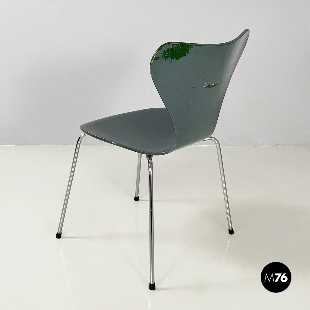 Denmark modern Chair 3107 by Arne Jacobsen for Fritz Hansen, 1980