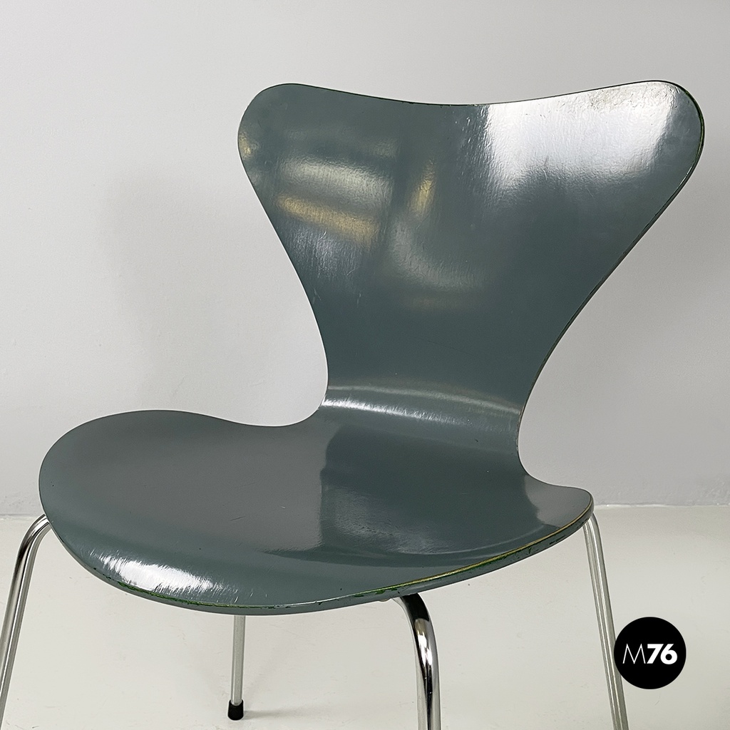 Denmark modern Chair 3107 by Arne Jacobsen for Fritz Hansen, 1980