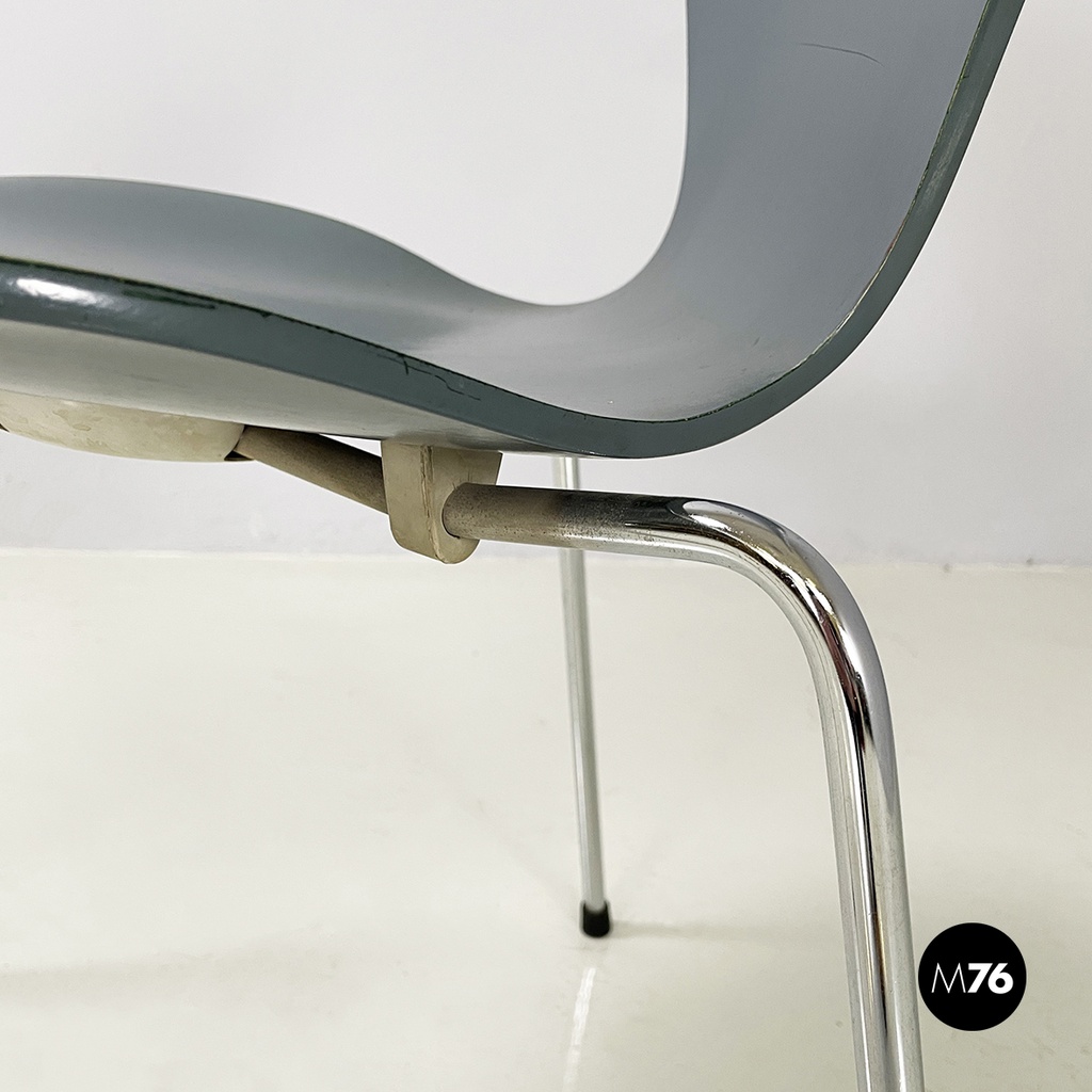 Denmark modern Chair 3107 by Arne Jacobsen for Fritz Hansen, 1980
