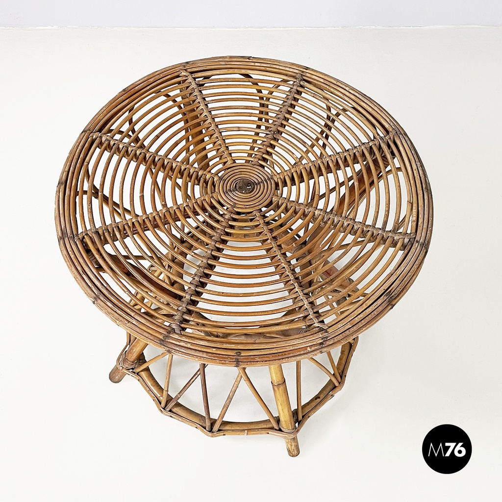 Italian mid-century modern Round coffee table in rattan, 1960s