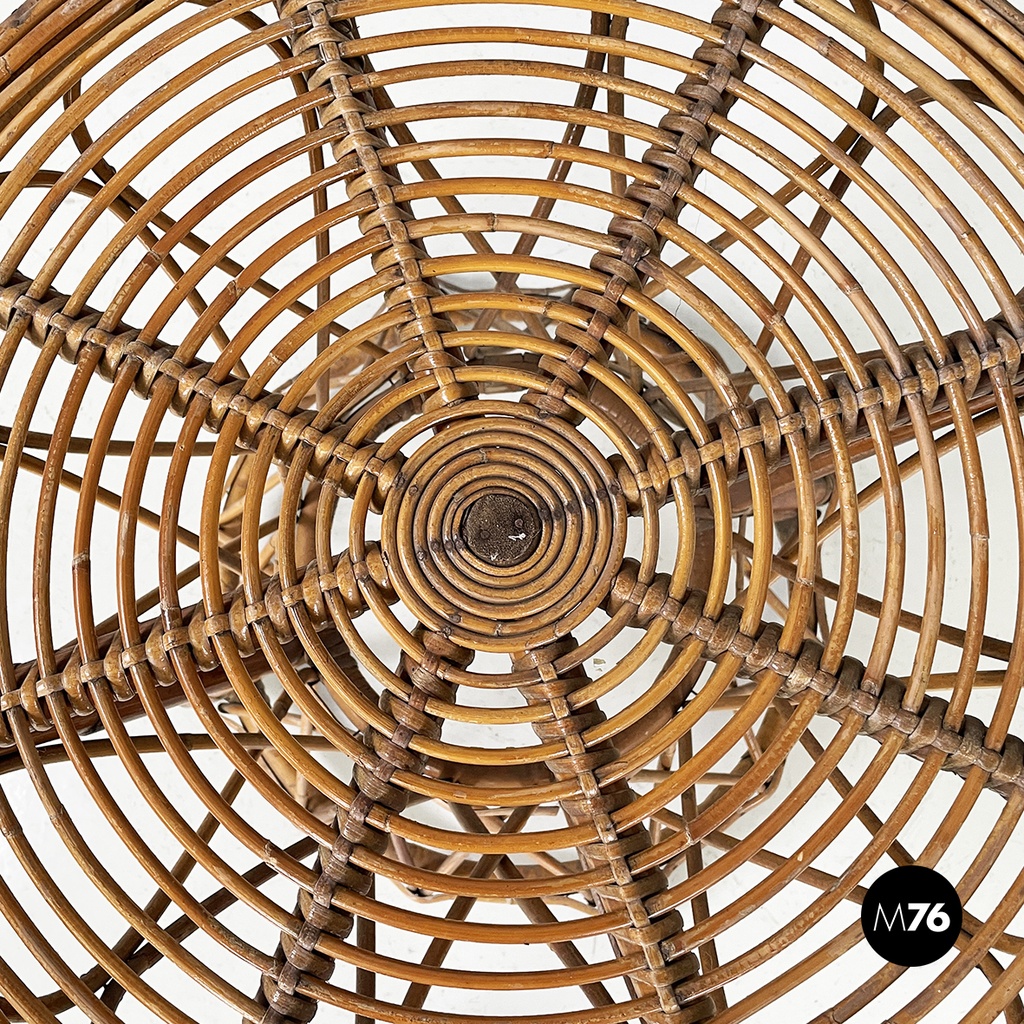 Italian mid-century modern Round coffee table in rattan, 1960s