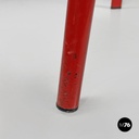 Italian post-modern three legged red and white metal chair with round seat 1980s