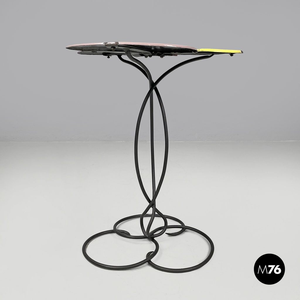 Italian mid-century modern wrought iron coffee table yellow pink enamel, 1950s
