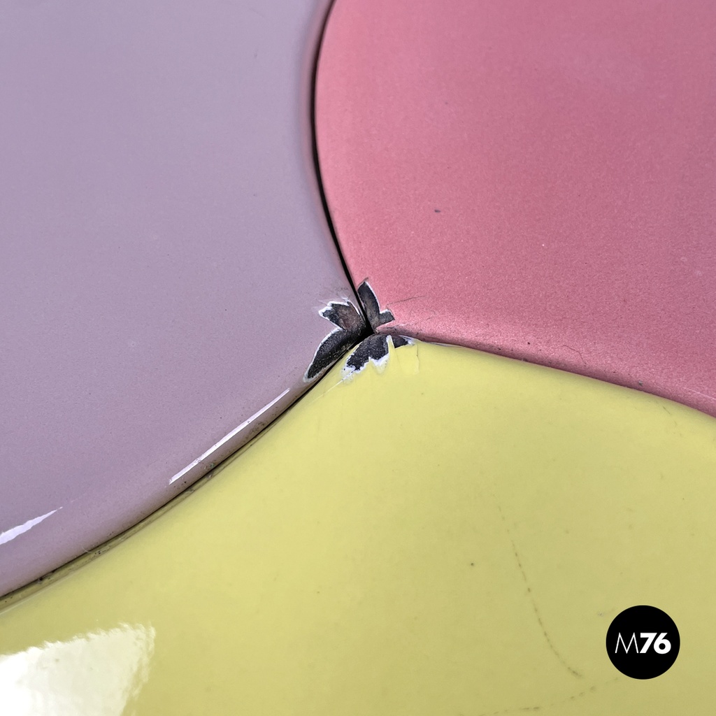 Italian mid-century modern wrought iron coffee table yellow pink enamel, 1950s