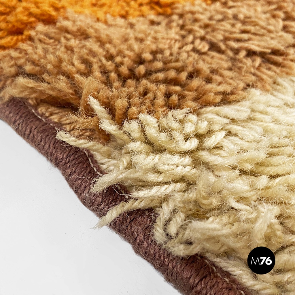 Space Age Italian short pile brown carpet, with orange and beige decoration 1970