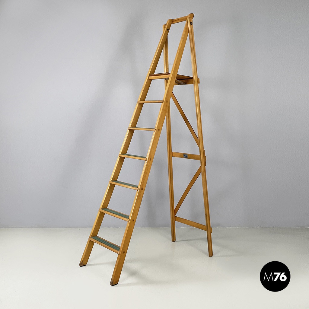 Italian mid-century modern wooden staircase by Fabbrica Scale Alberti, 1960s
