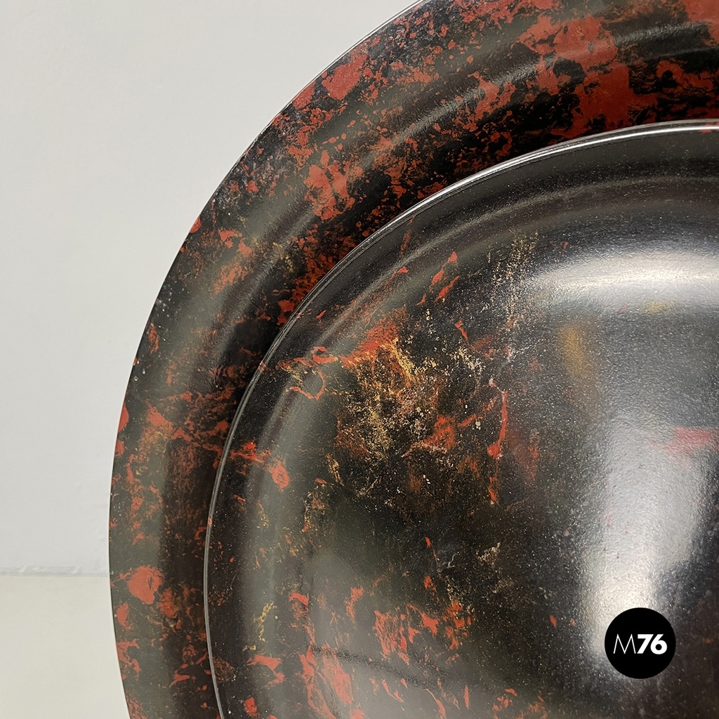 Netherlands Black and red bakelite speaker by Louis Kalff for Philips, 1930s