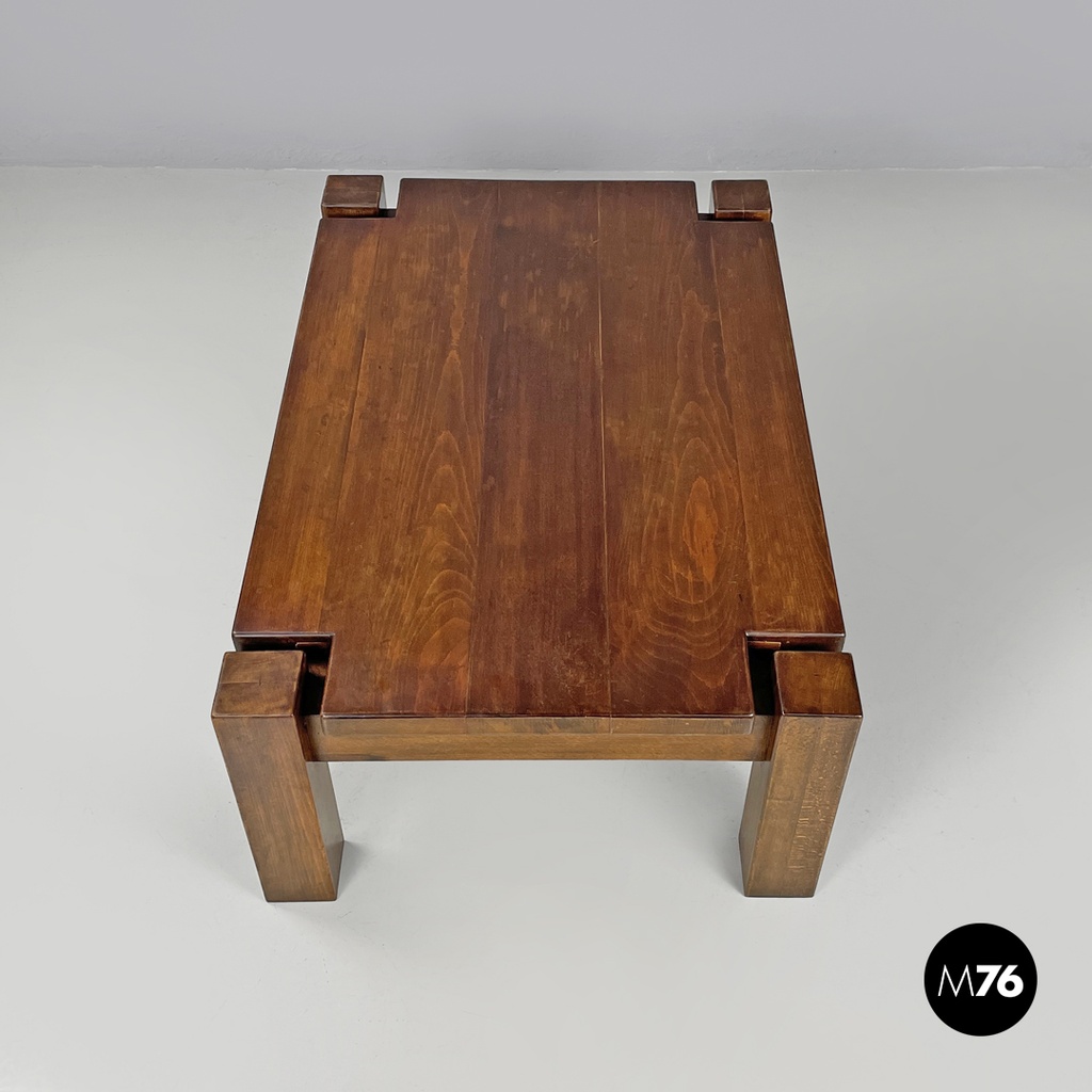 Italian modern wooden coffee table with geometric lines and squared legs, 1970s