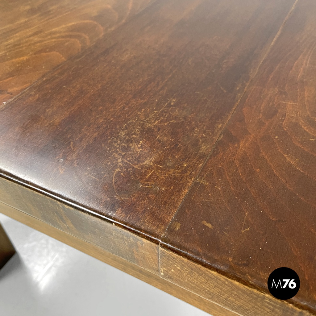 Italian modern wooden coffee table with geometric lines and squared legs, 1970s