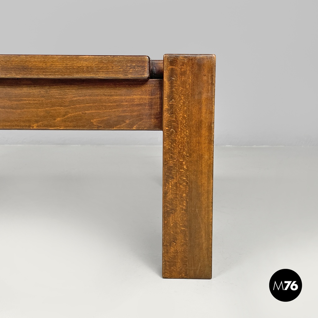 Italian modern wooden coffee table with geometric lines and squared legs, 1970s