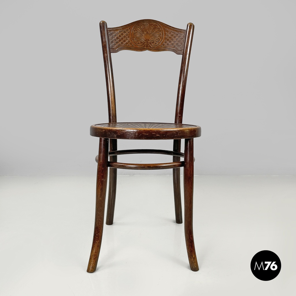 Austrian antique Mundus wooden chairs with elegant round decoration, early 1900s