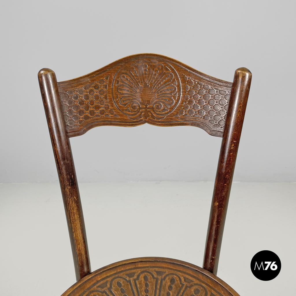 Austrian antique Mundus wooden chairs with elegant round decoration, early 1900s