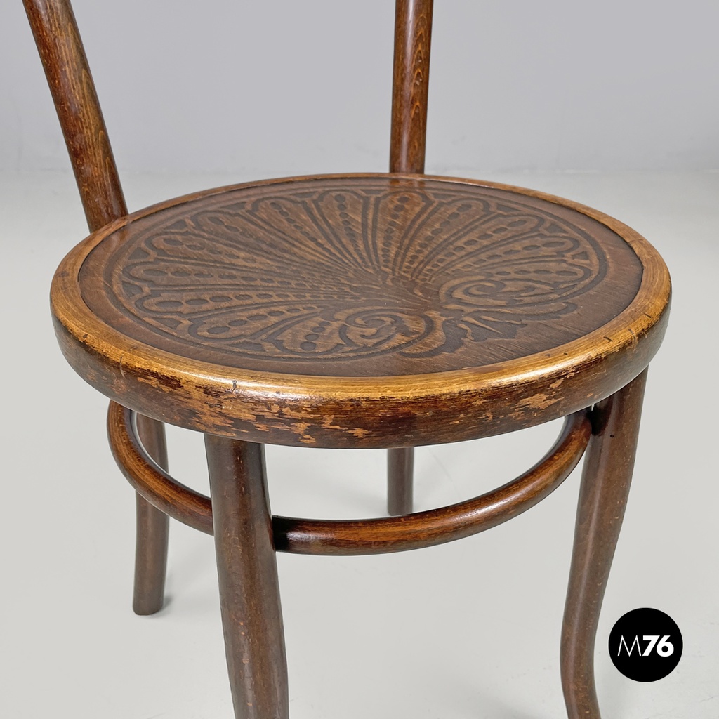 Austrian antique Mundus wooden chairs with elegant round decoration, early 1900s