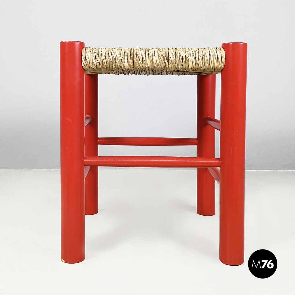 Italian mid-century modern stool in red wood and straw, 1970s