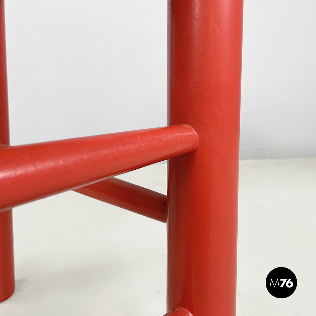 Italian mid-century modern stool in red wood and straw, 1970s