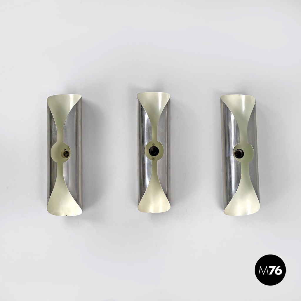 Italian modern chromed metal and white cylindrical wall lamps, 1970s