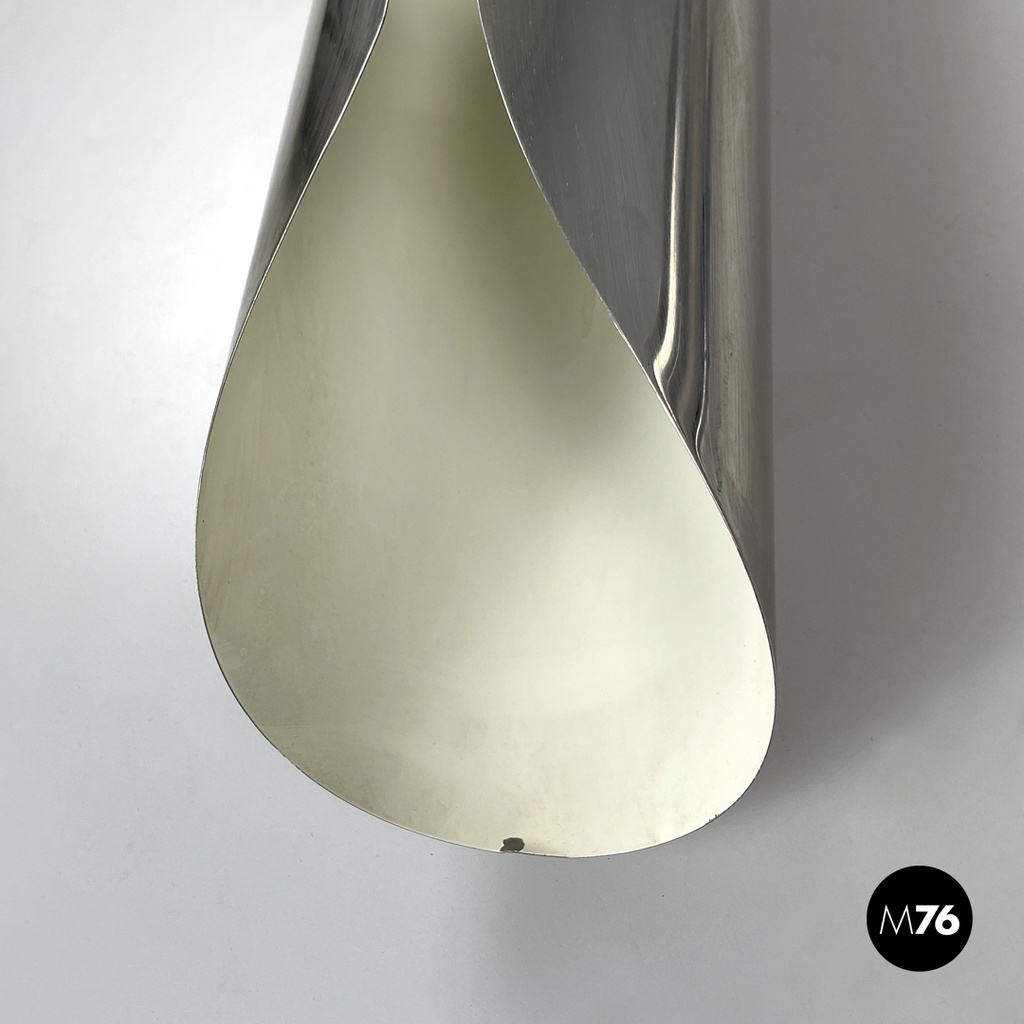 Italian modern chromed metal and white cylindrical wall lamps, 1970s