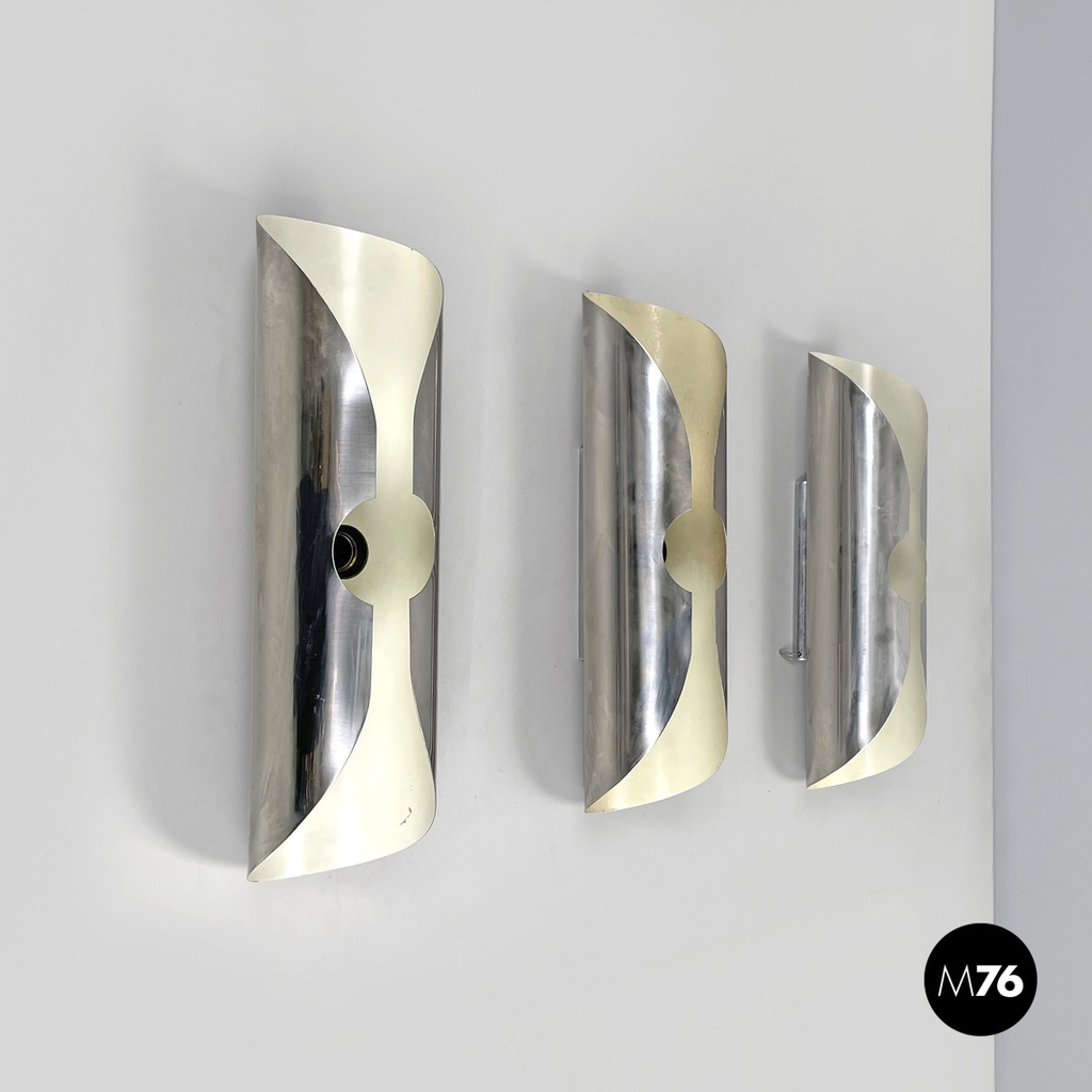Italian modern chromed metal and white cylindrical wall lamps, 1970s