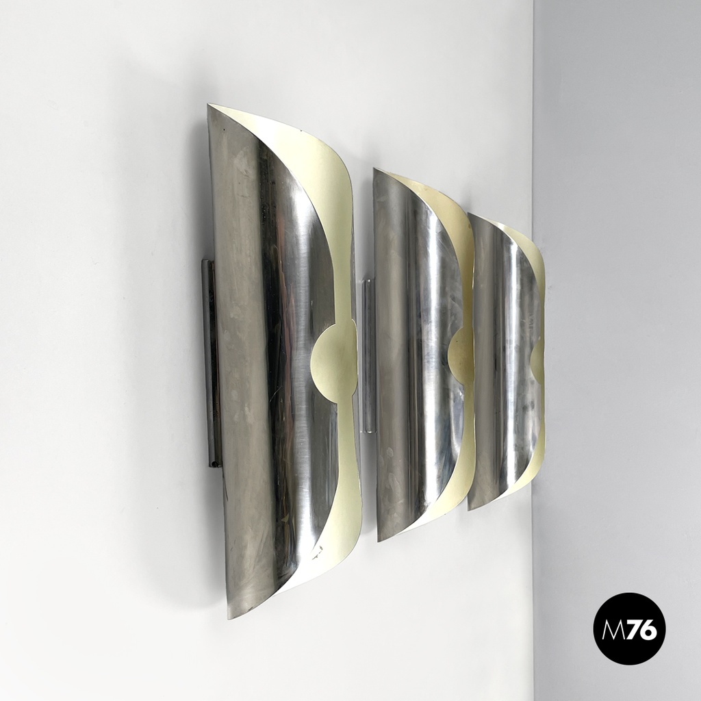 Italian modern chromed metal and white cylindrical wall lamps, 1970s